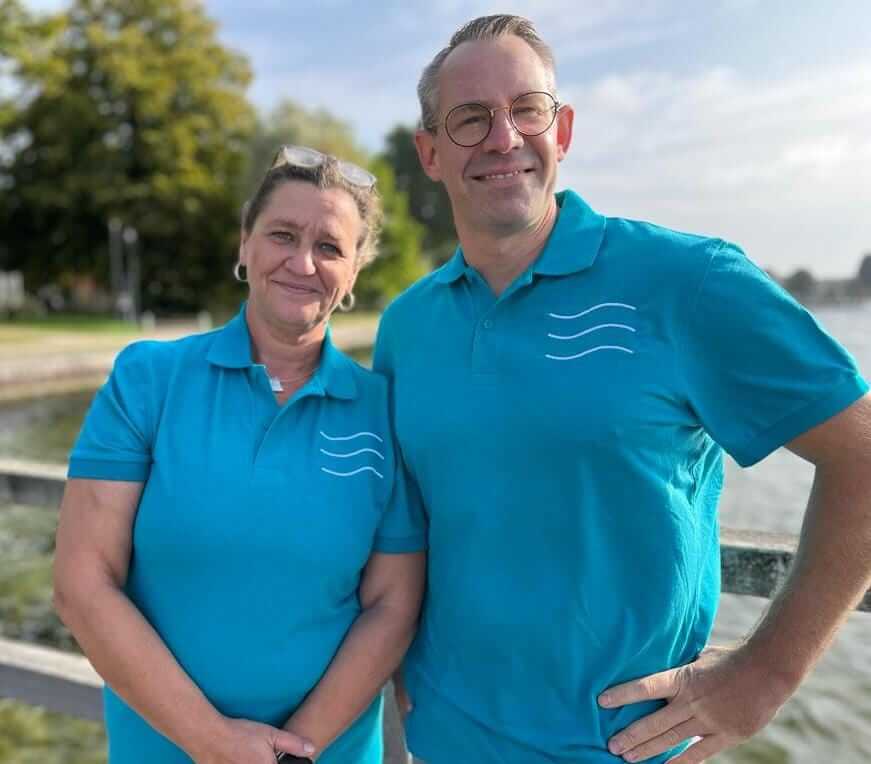 Dr. Fettweis und eine Mitarbeiterin am See